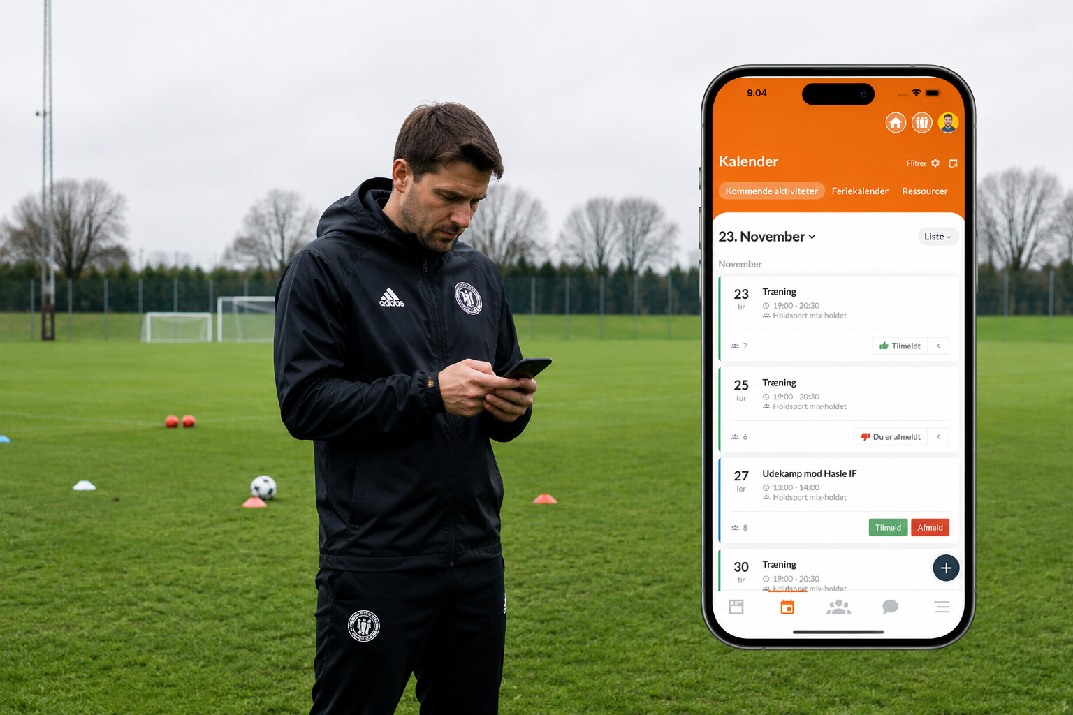 Træner planlægger aktiviteter i Holdsport-kalenderen på mobilen